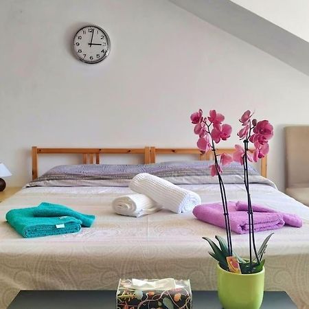 La Casa Di Marta - Ampia Ed Accogliente Mansarda In Piazza Statuto Apartamento Turín Exterior foto