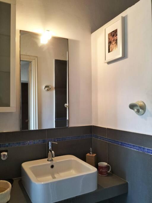 La Casa Di Marta - Ampia Ed Accogliente Mansarda In Piazza Statuto Apartamento Turín Exterior foto